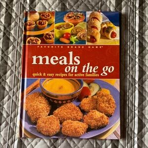 Meals on the Go Cookbook- Red Hard Cover EUC